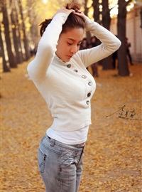 2011.11.13 Li Xinglong photography - Beauty - Sagittarius Northern dance girl ginkgo tree(13)